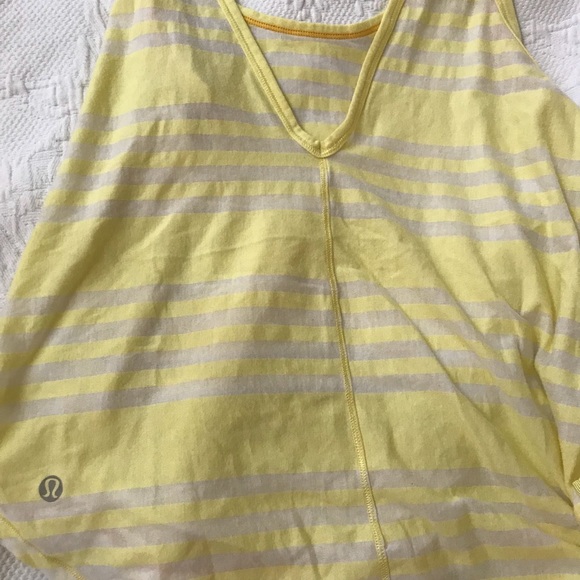 Lululemon yellow size S (4/6) top - Picture 3 of 4